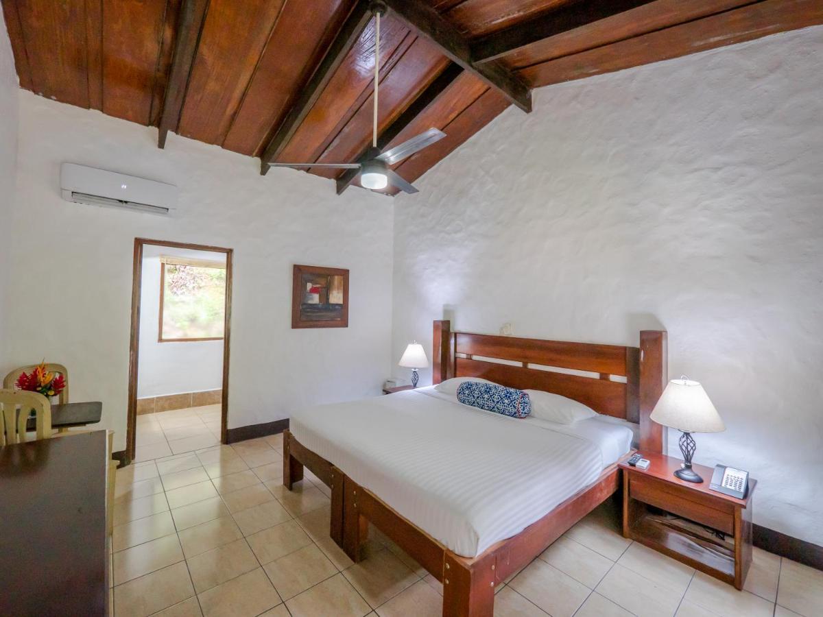 Villa Lapas Jungle Village Tarcoles Exterior photo